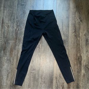 Black Lululemon workout leggings 7/8 length